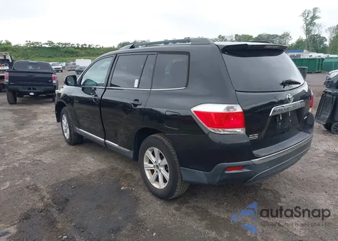 2012 Toyota Highlander Se V6 z USA, uszkodzony, nr VIN 5TDBK3EH9CS142108